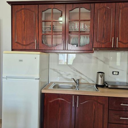 Vita Apartment - Spacious Garden And Balcony 5 Min To Beach & Center كساميل المظهر الخارجي الصورة