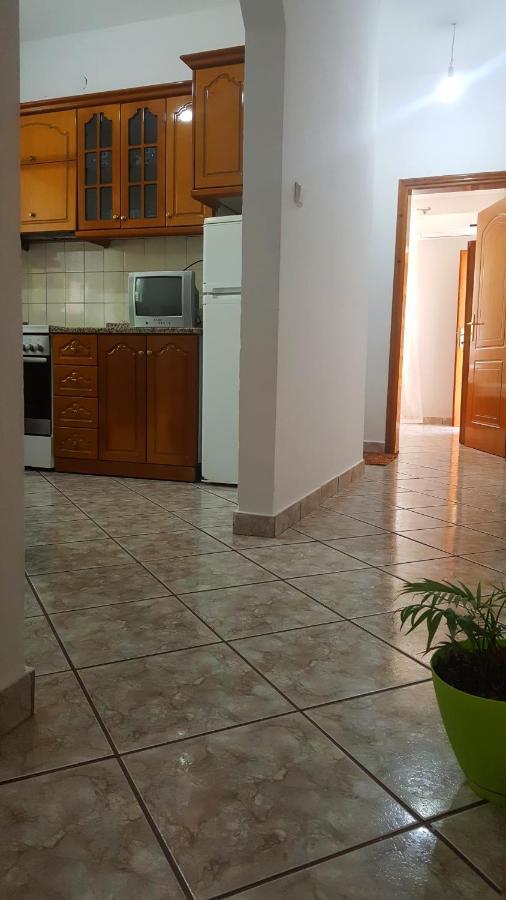 Vita Apartment - Spacious Garden And Balcony 5 Min To Beach & Center كساميل المظهر الخارجي الصورة