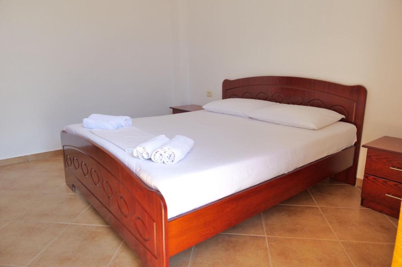 Vita Apartment - Spacious Garden And Balcony 5 Min To Beach & Center كساميل المظهر الخارجي الصورة