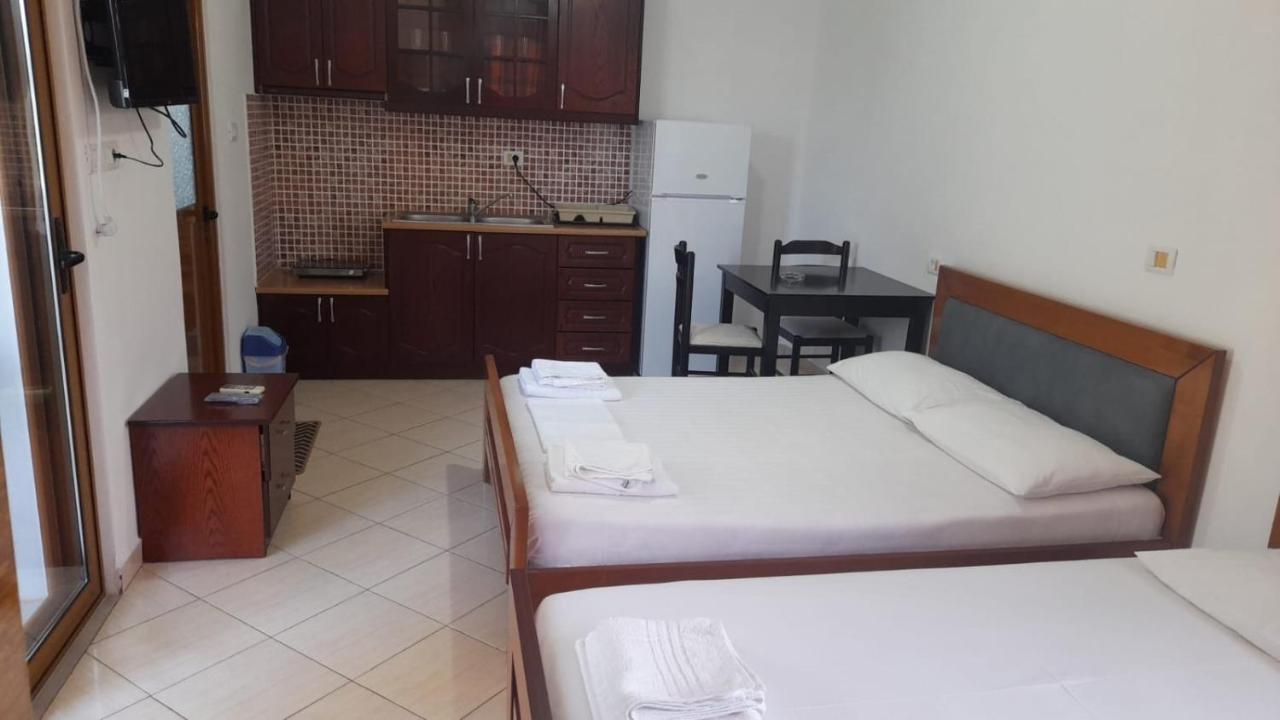Vita Apartment - Spacious Garden And Balcony 5 Min To Beach & Center كساميل المظهر الخارجي الصورة