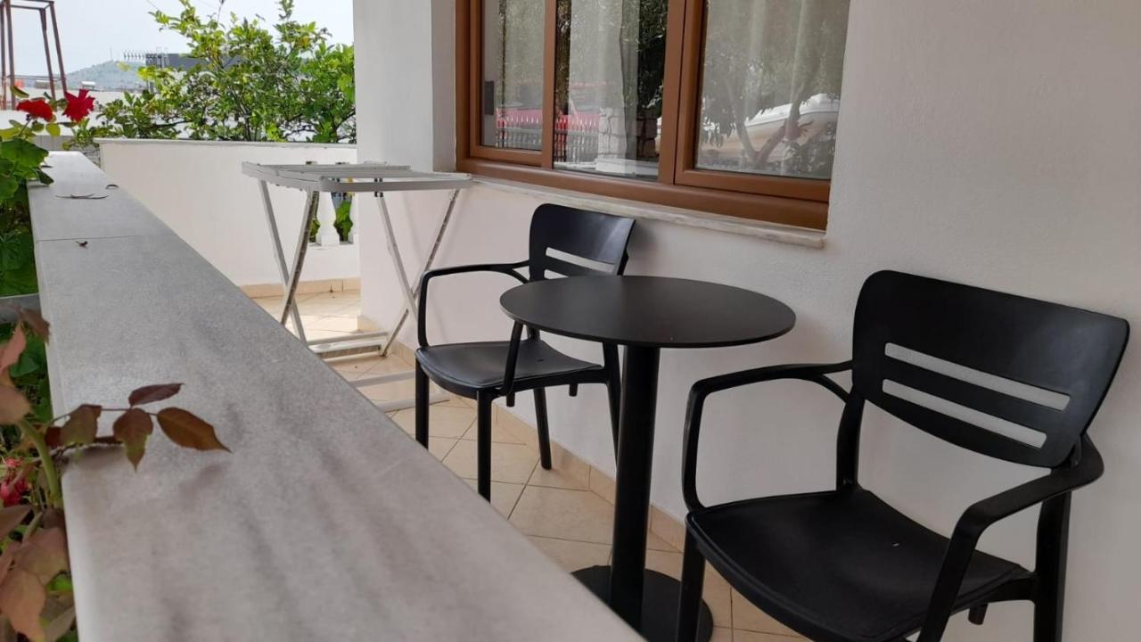 Vita Apartment - Spacious Garden And Balcony 5 Min To Beach & Center كساميل المظهر الخارجي الصورة