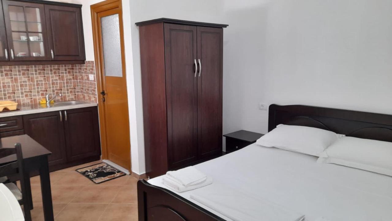 Vita Apartment - Spacious Garden And Balcony 5 Min To Beach & Center كساميل المظهر الخارجي الصورة