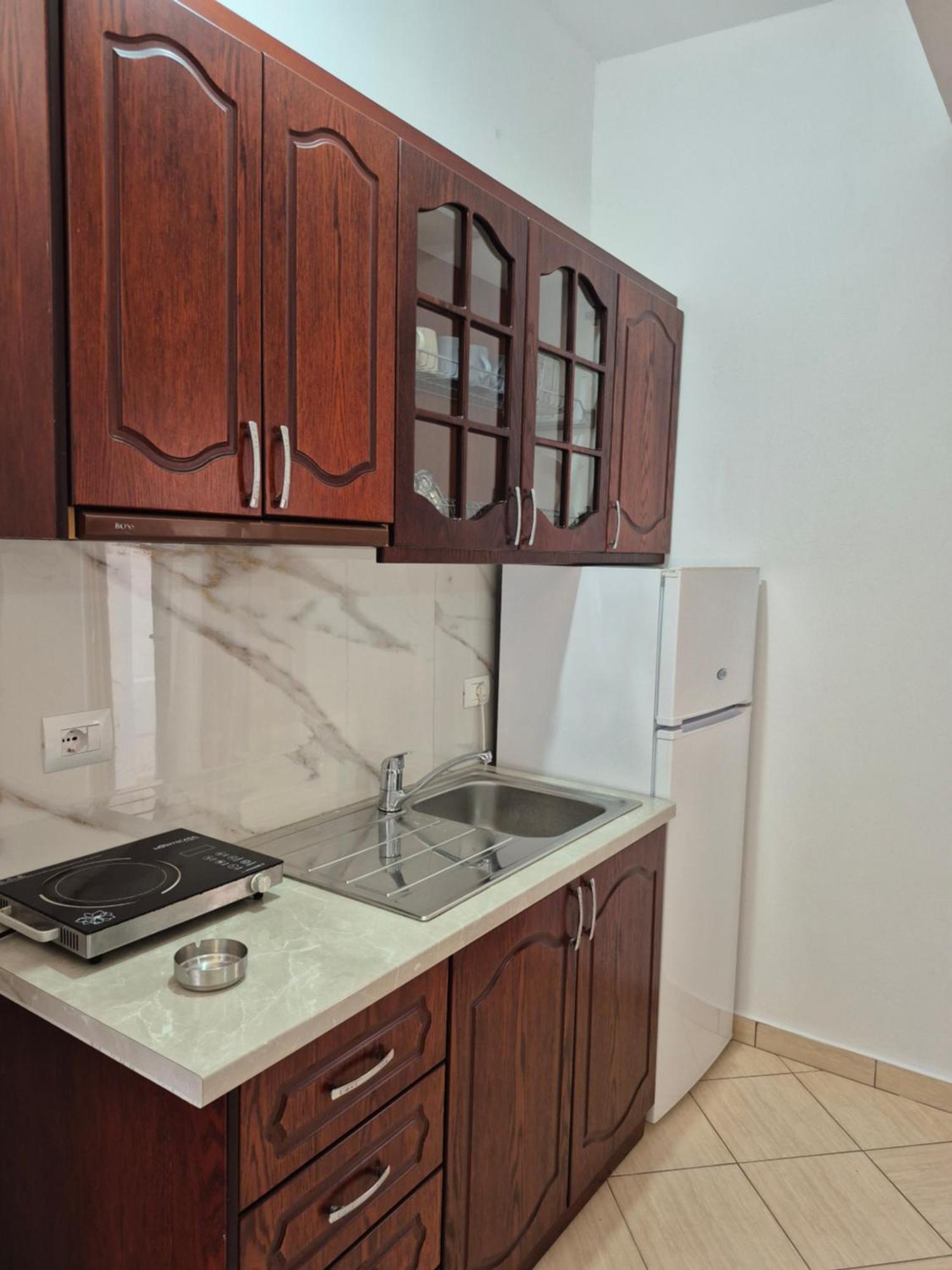 Vita Apartment - Spacious Garden And Balcony 5 Min To Beach & Center كساميل المظهر الخارجي الصورة