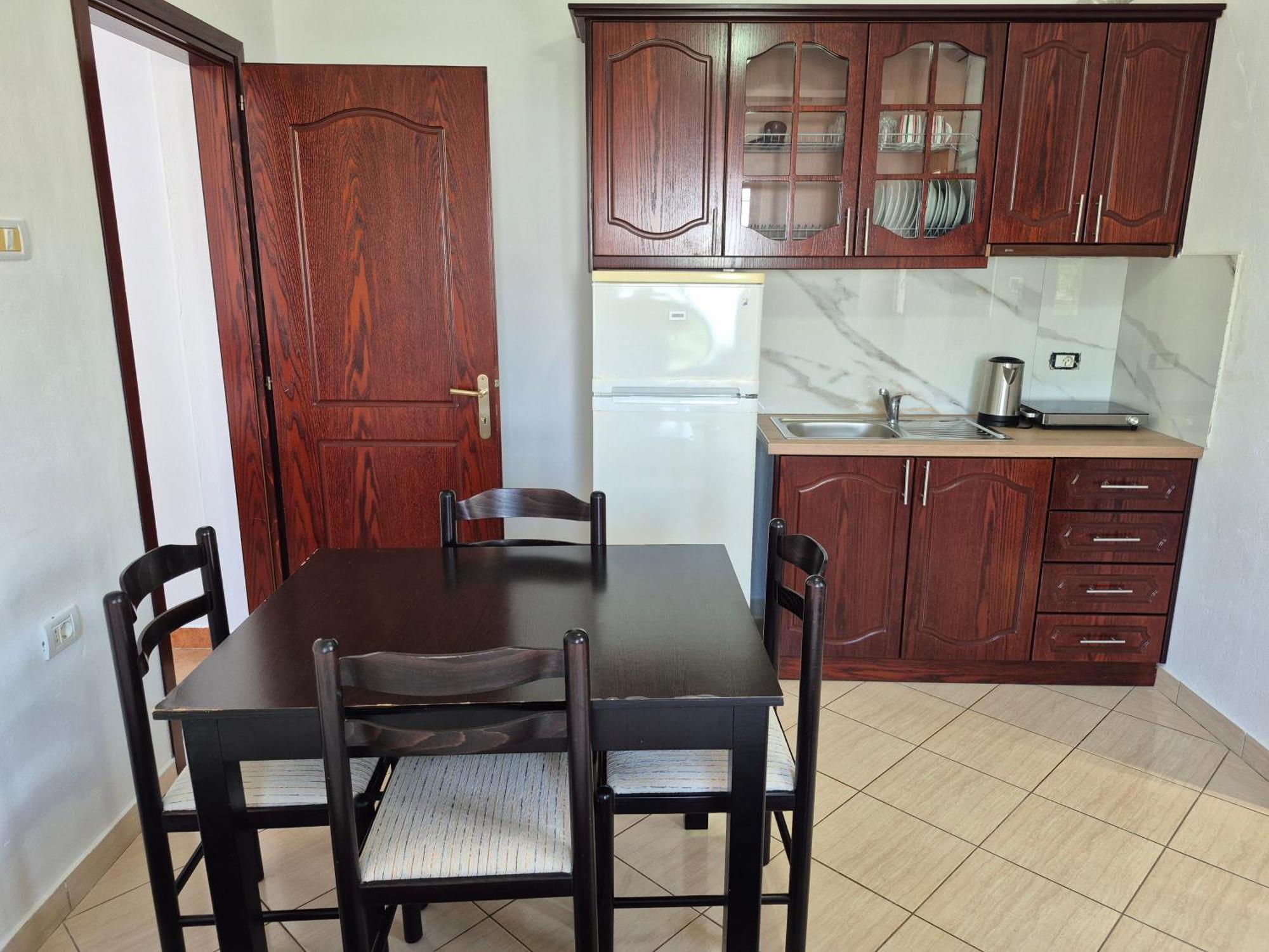 Vita Apartment - Spacious Garden And Balcony 5 Min To Beach & Center كساميل المظهر الخارجي الصورة