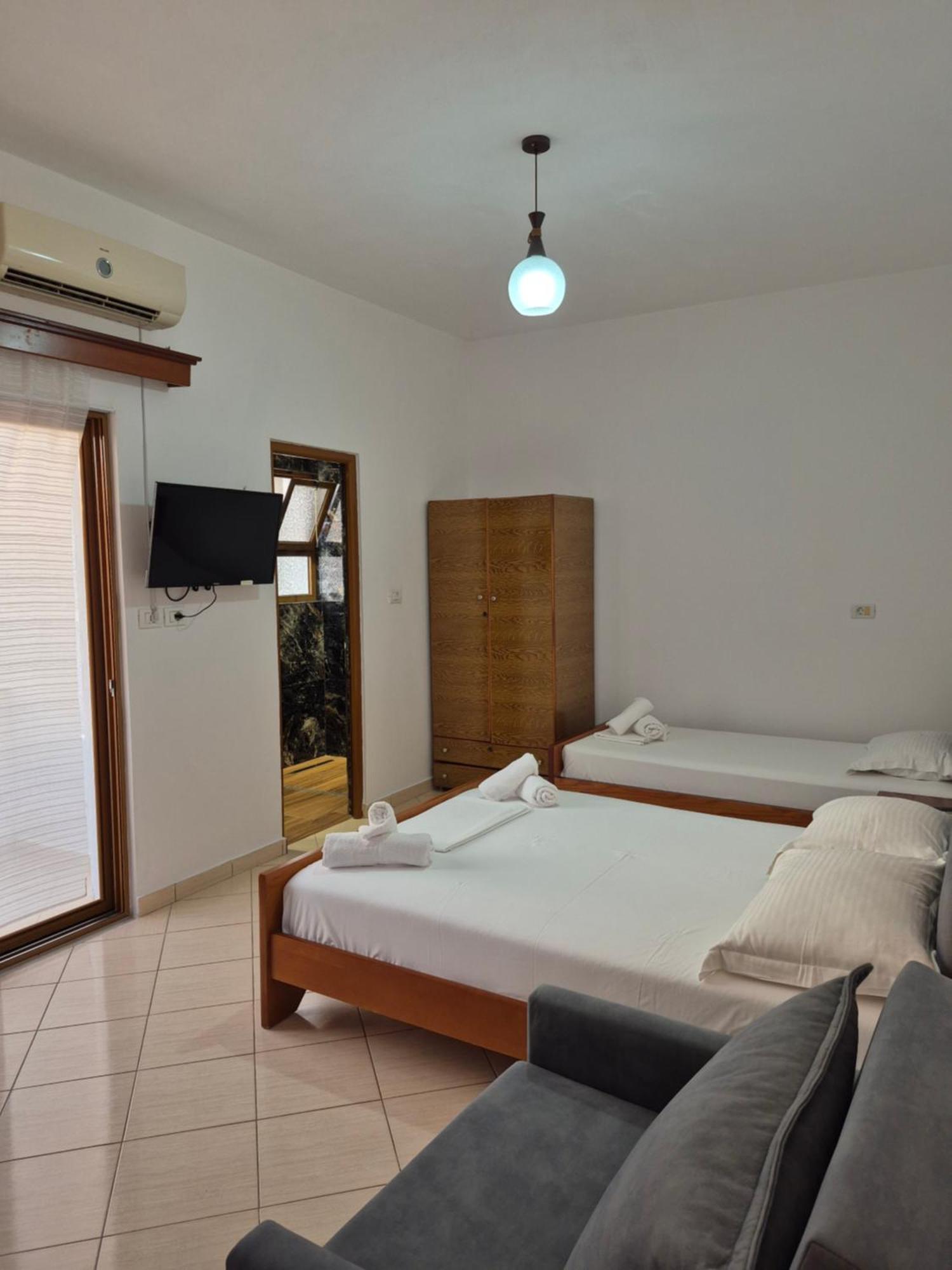 Vita Apartment - Spacious Garden And Balcony 5 Min To Beach & Center كساميل المظهر الخارجي الصورة
