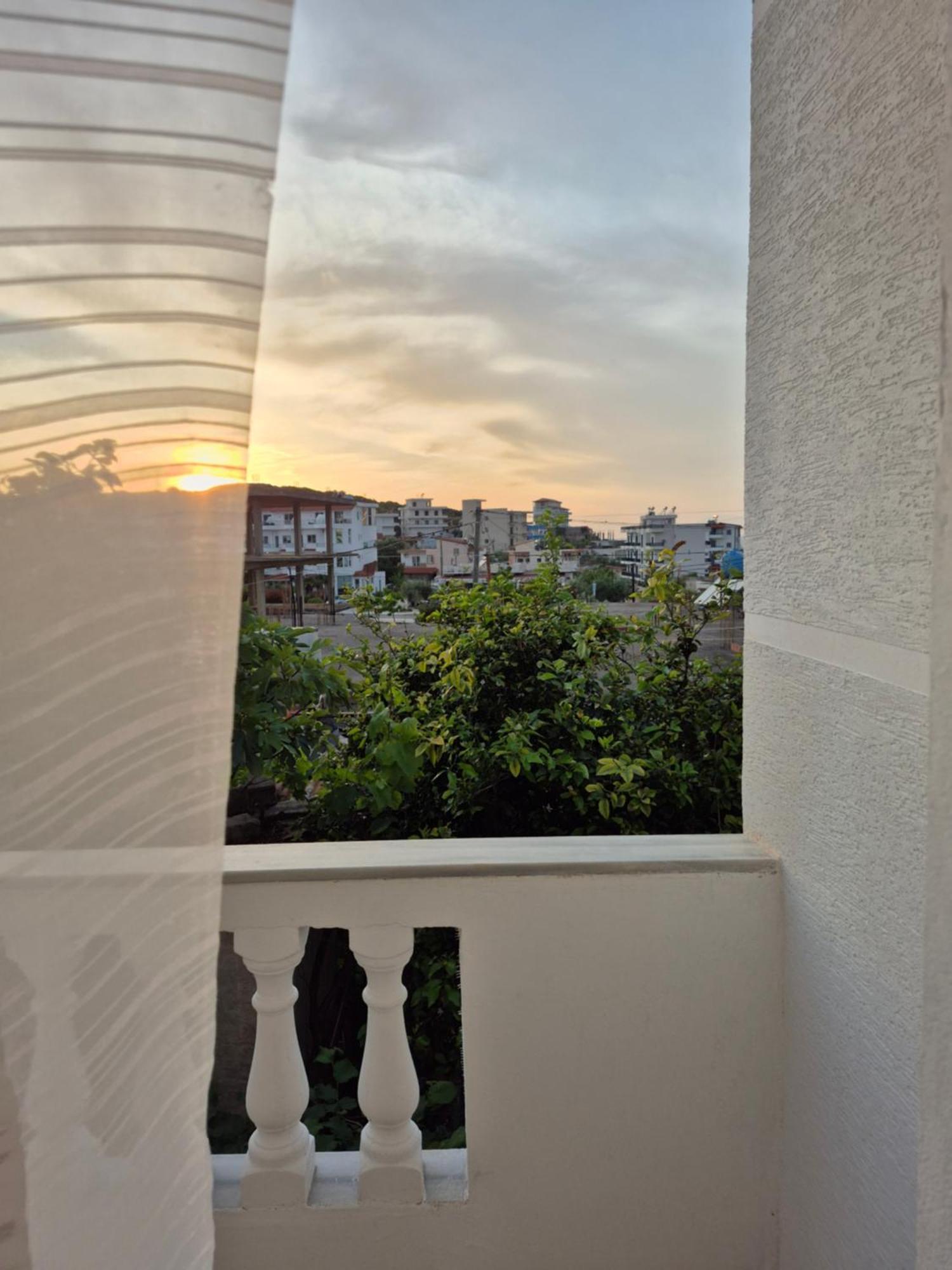 Vita Apartment - Spacious Garden And Balcony 5 Min To Beach & Center كساميل المظهر الخارجي الصورة